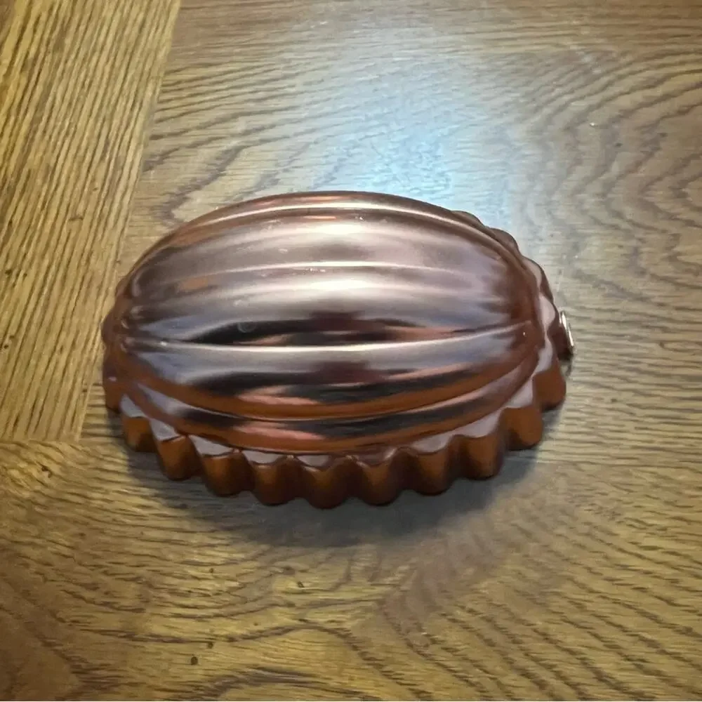Vintage Copper Oval Cake Pan Pudding Jello Mold Wall Decor 90s Cottagecore